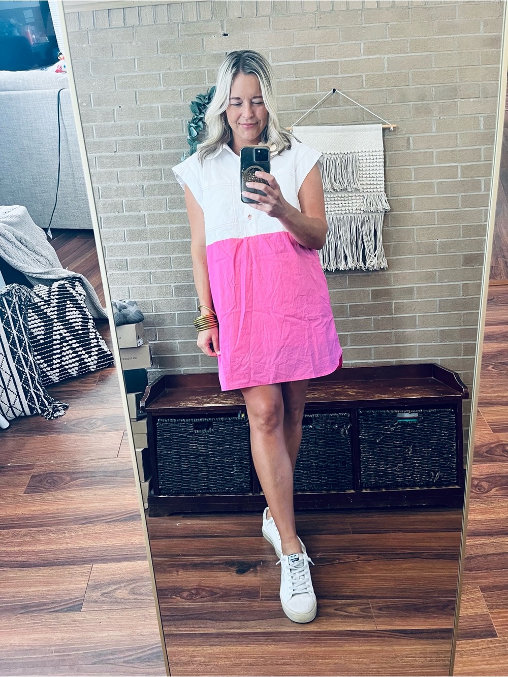 entro Two-Tone Sleeveless Tunic in White and Hot Pink